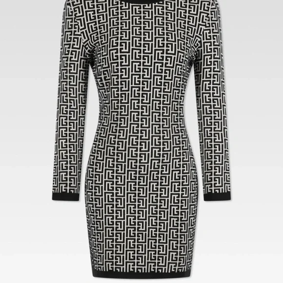 Dresses - Picture 3 of 4